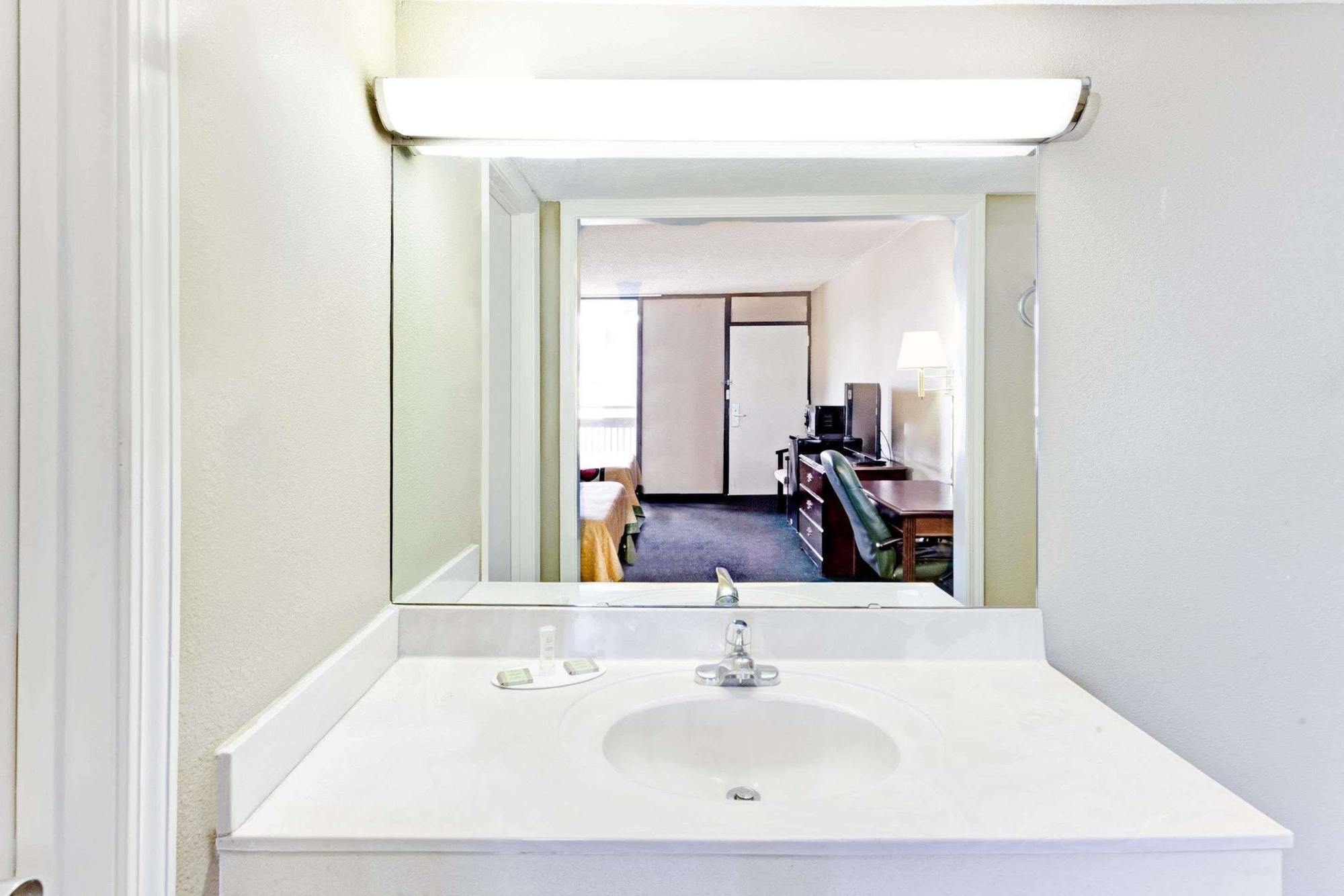 Super Inn & Suites Carrollton,West Georgia Dış mekan fotoğraf